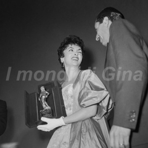 Consegna del premio David di Donatello al cinema Fiamma di Roma, 1956